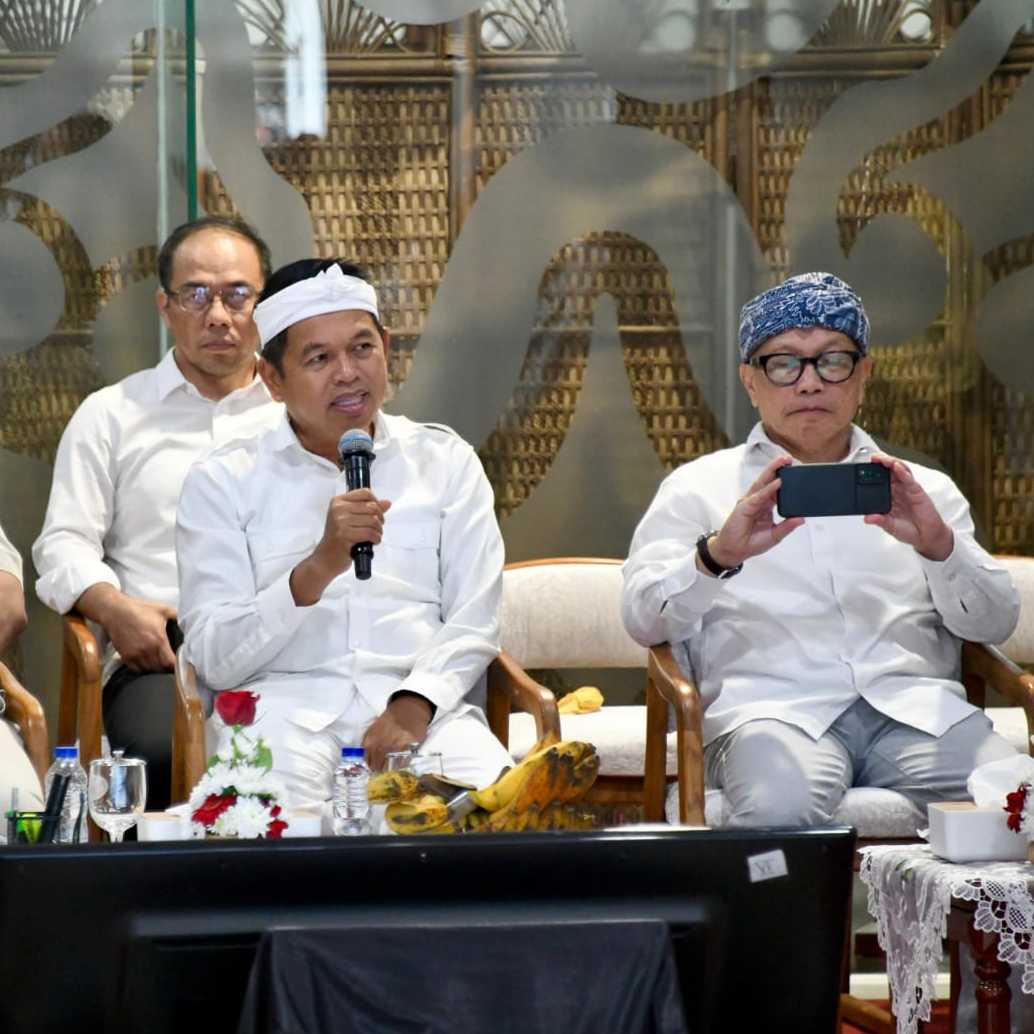 IMGDonec metus orci, malesuada et lectus vitae